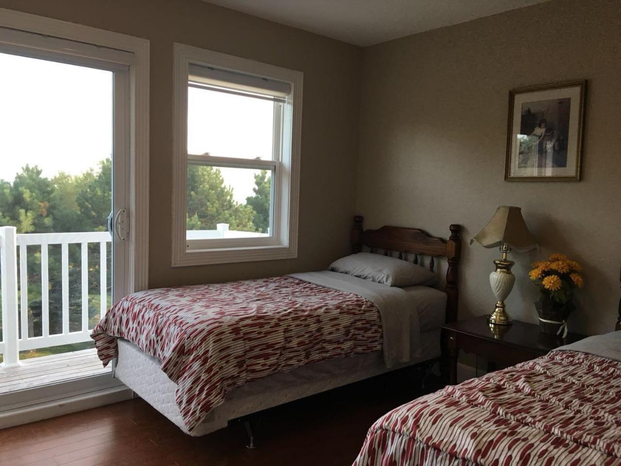 Seaview White House Bed & Breakfast Stratford Exterior photo